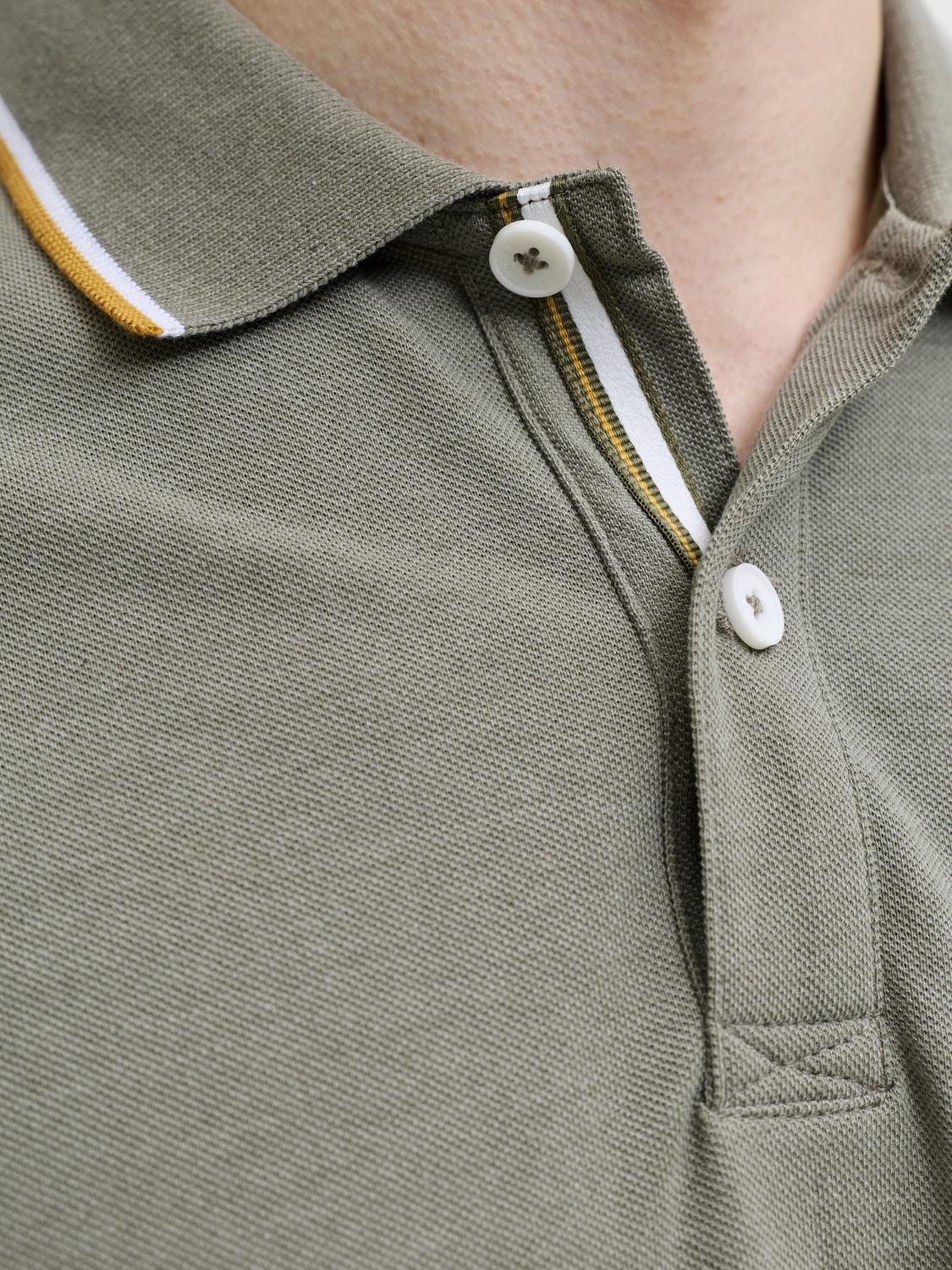 model_shot-detail